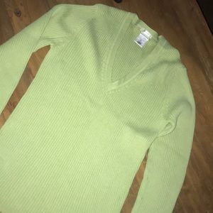 Old Navy perfect fit VNeck sweater